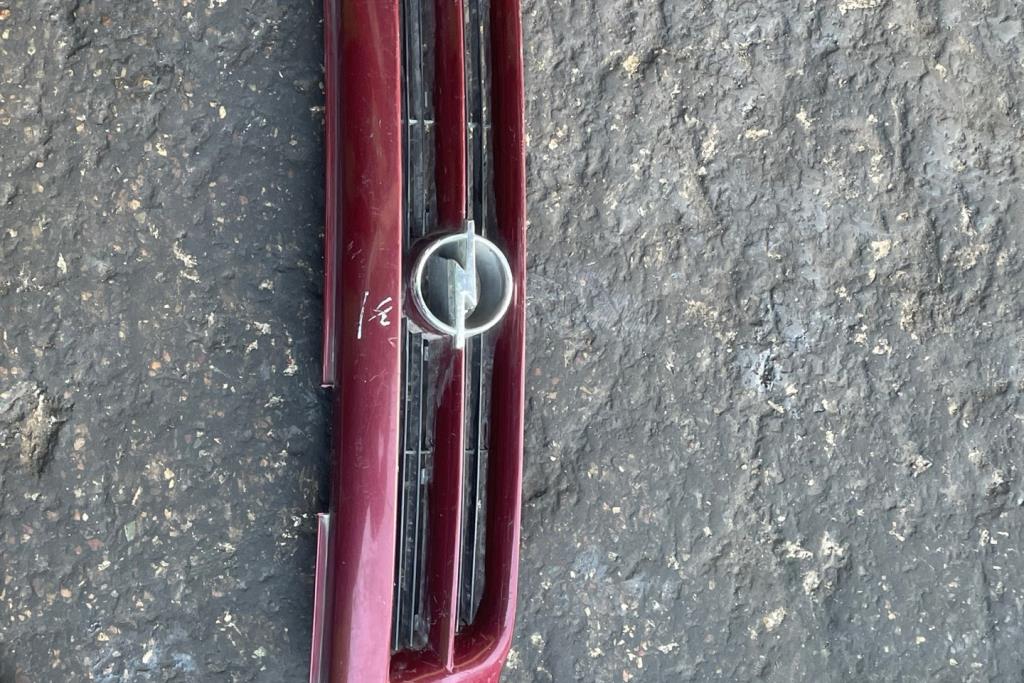 Body  Grilles Opel Astra