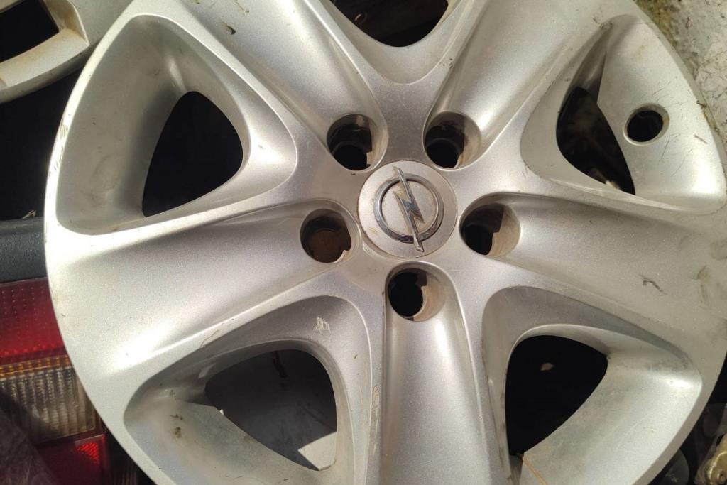 Wheel and Rims Wheel Covers  Opel Astra