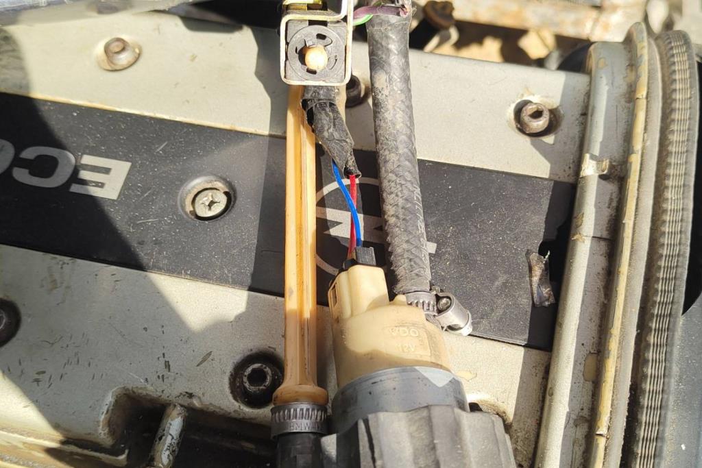 طرمبة بنزين أوبل استرا 1992 1993 1994 1995 1996 1997 1998