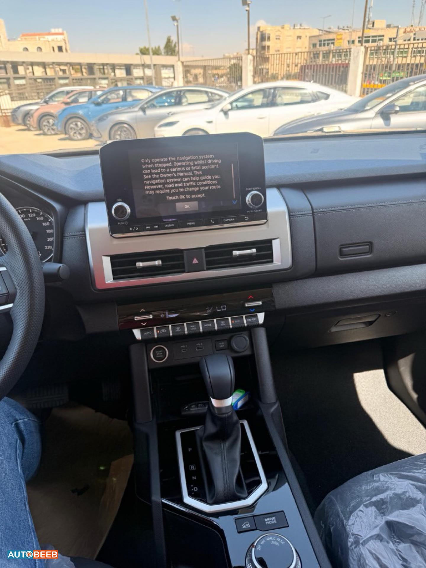 Mitsubishi L200 2025