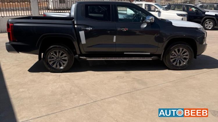 Mitsubishi L200 2025