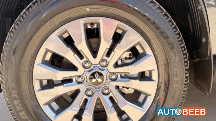 Mitsubishi L200 2025