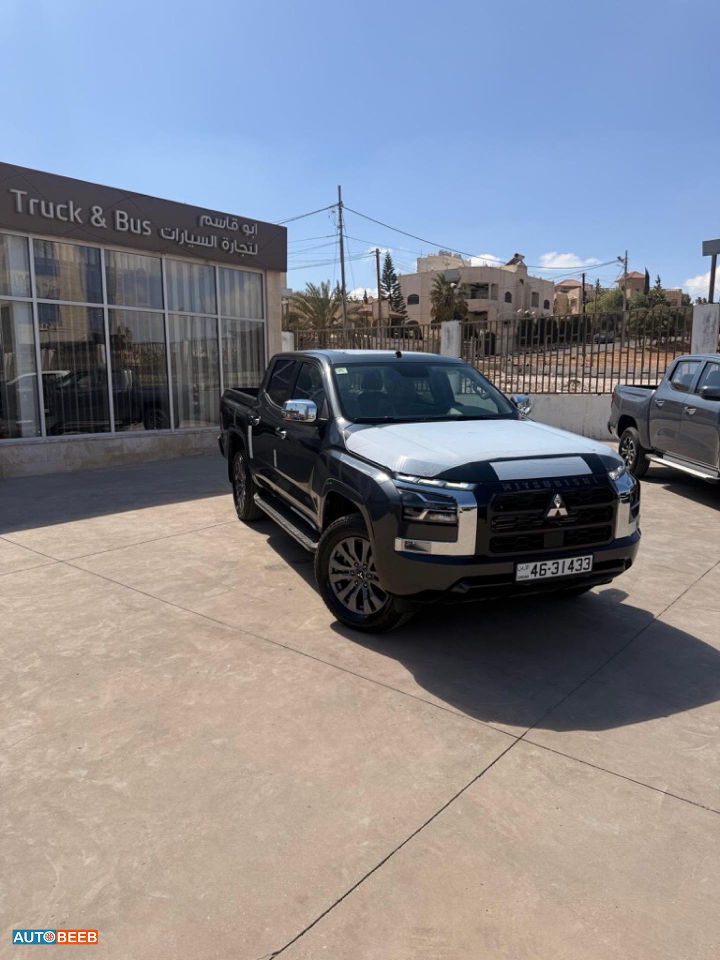 Mitsubishi L200 2025