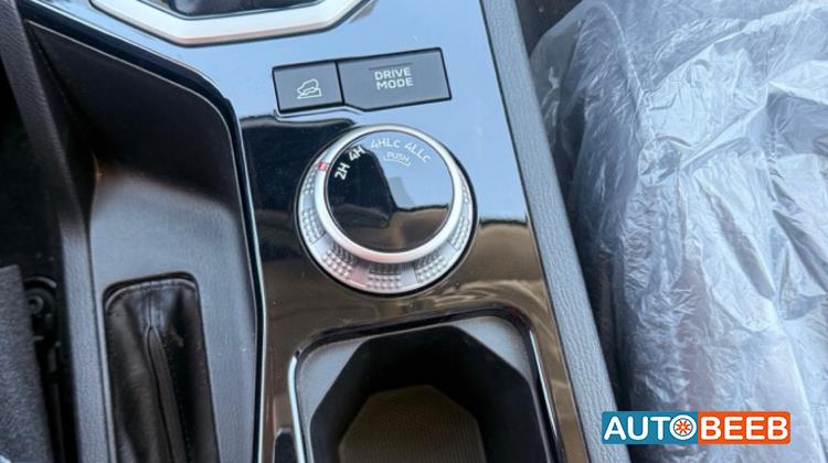 Mitsubishi L200 2025