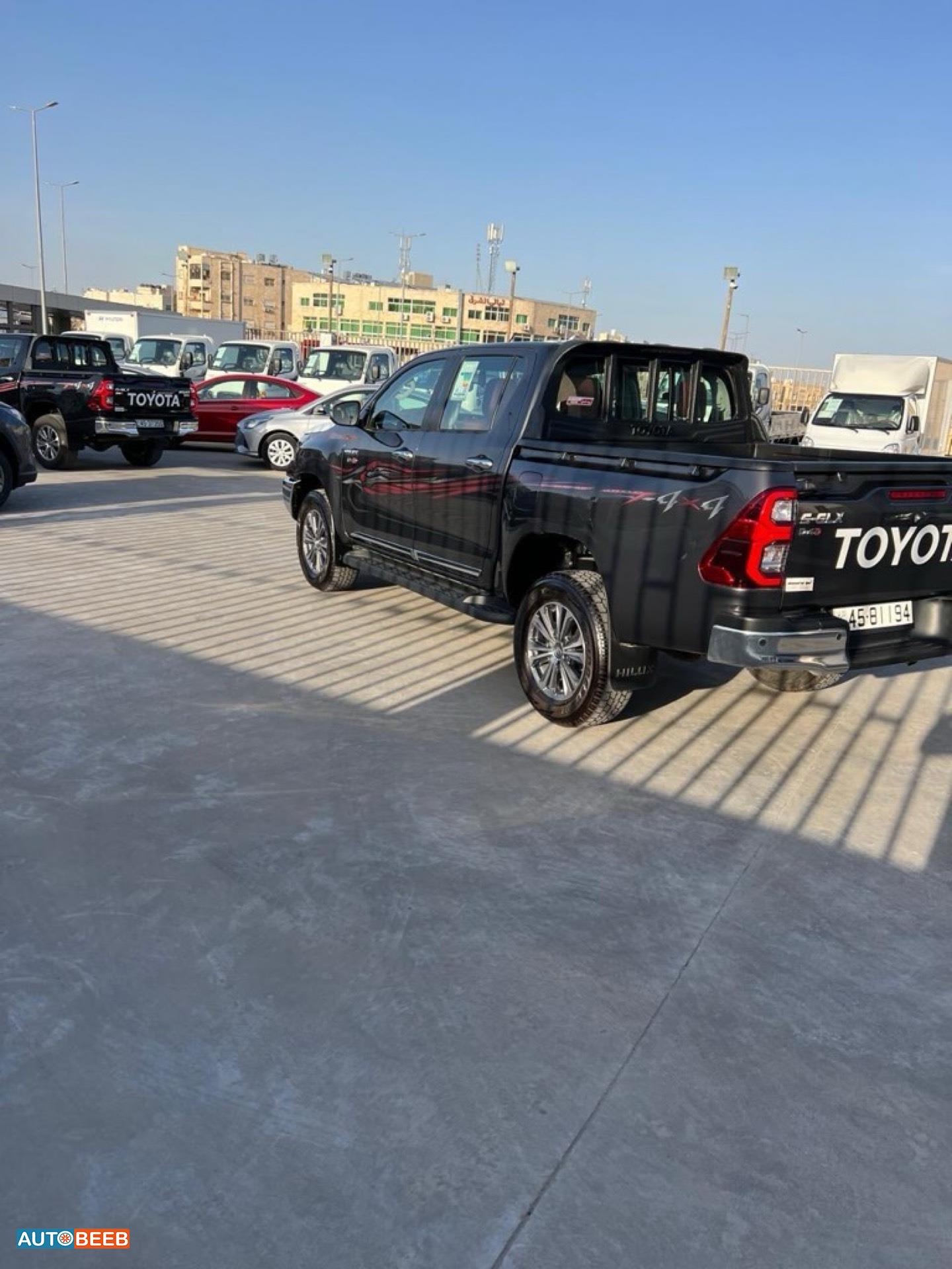 Toyota Hilux 2024