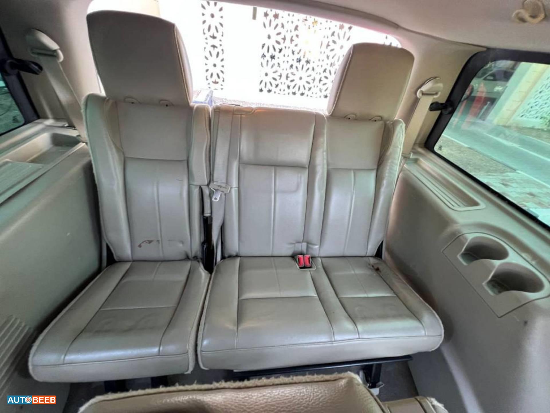 Ford Expedition 2012