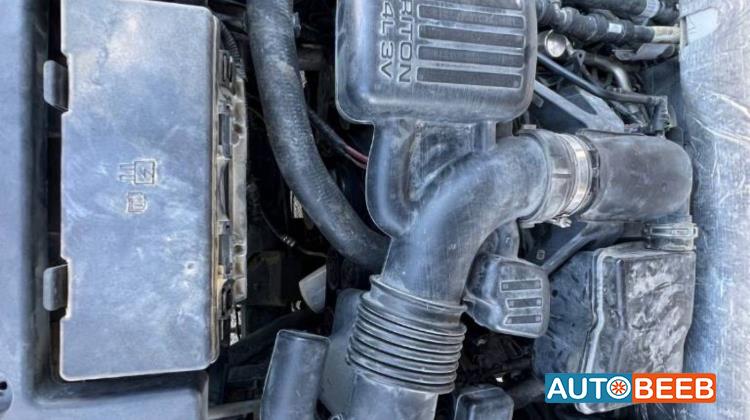 Ford Expedition 2012