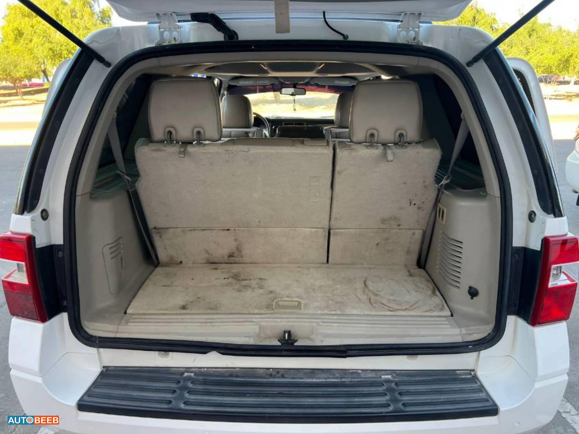 Ford Expedition 2012