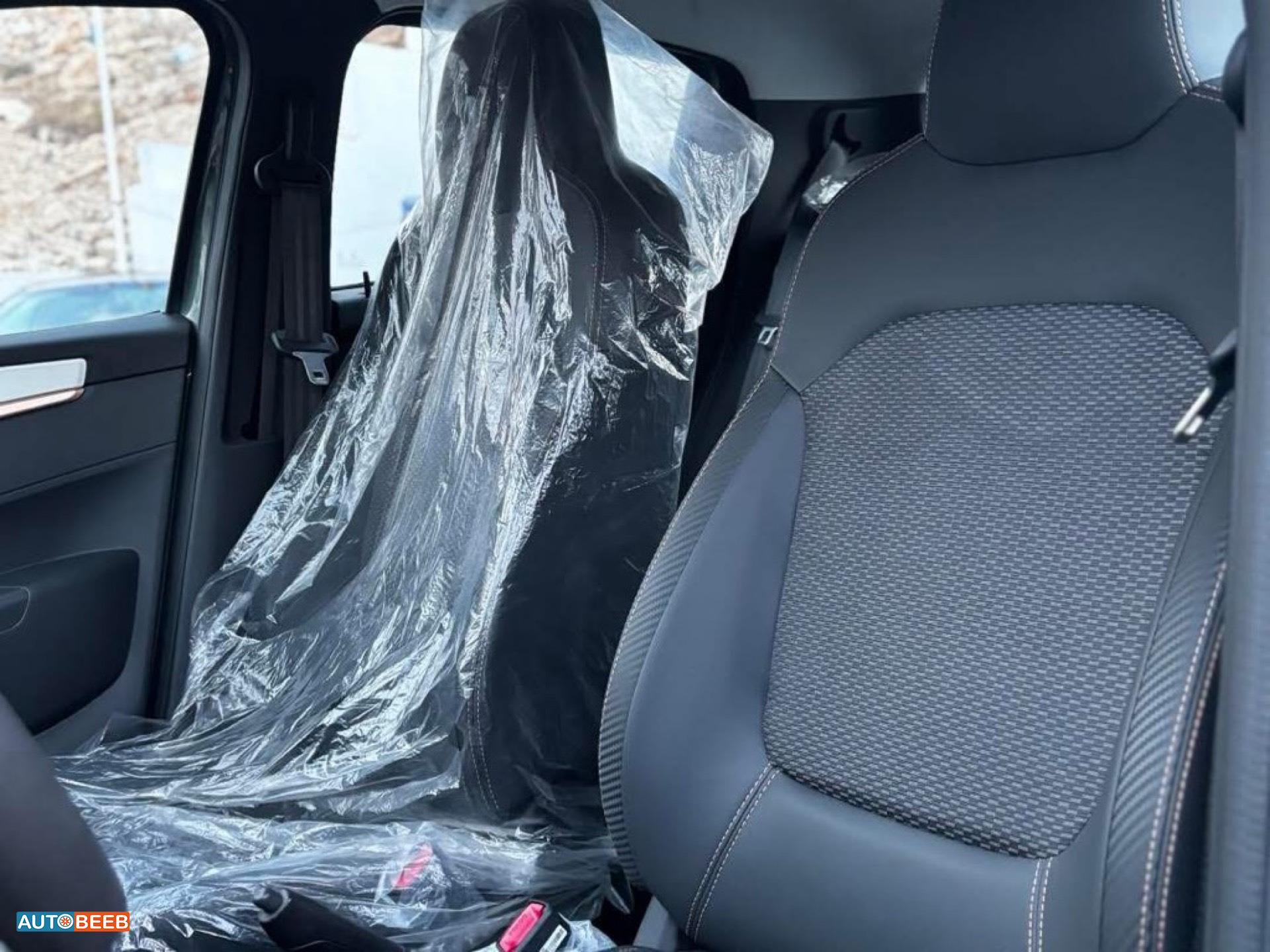 دونج فينج EX1 2023