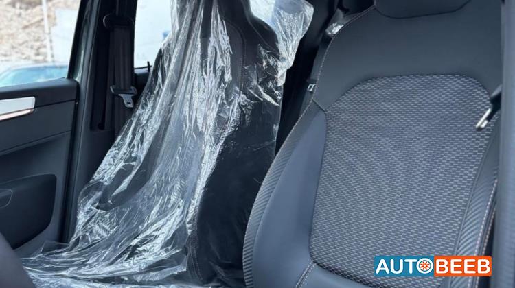 دونج فينج EX1 2023