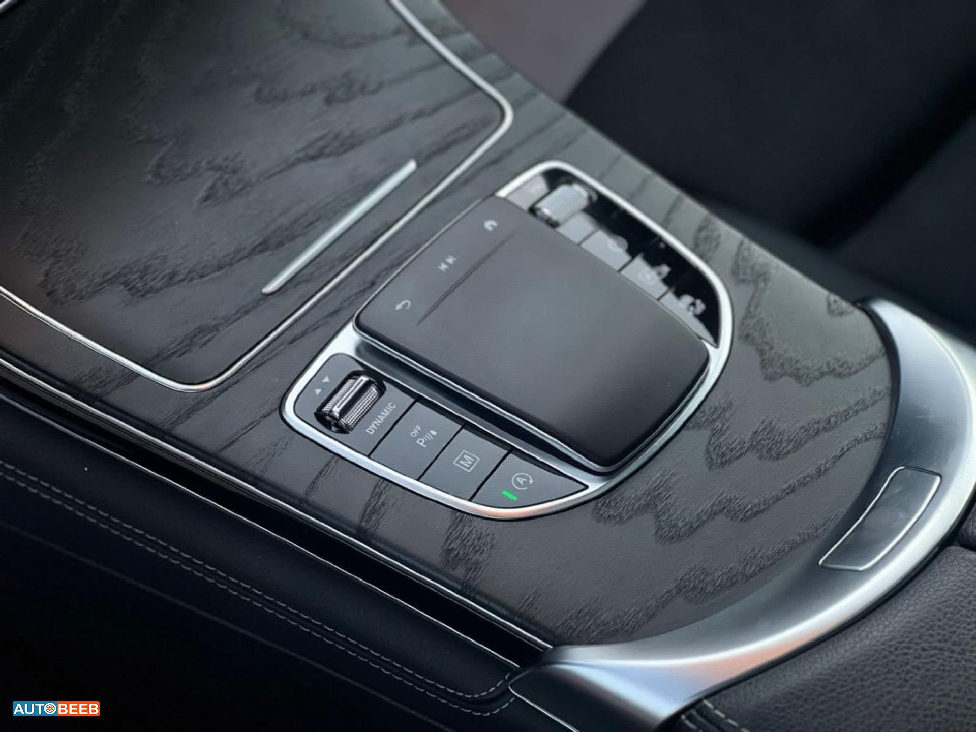 مرسيدس بنز GLC200 2020