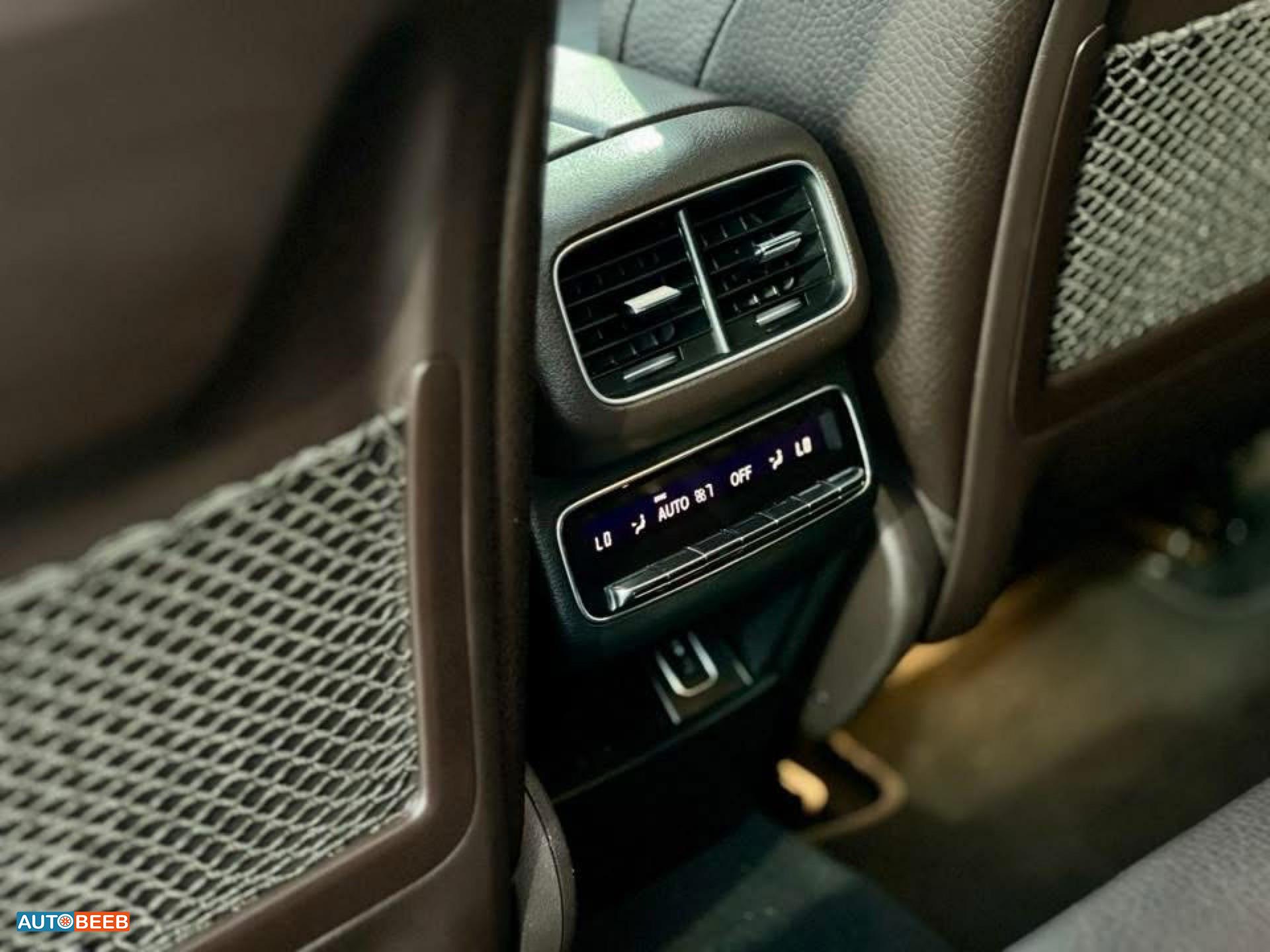 Mercedes Benz GLS450 2021