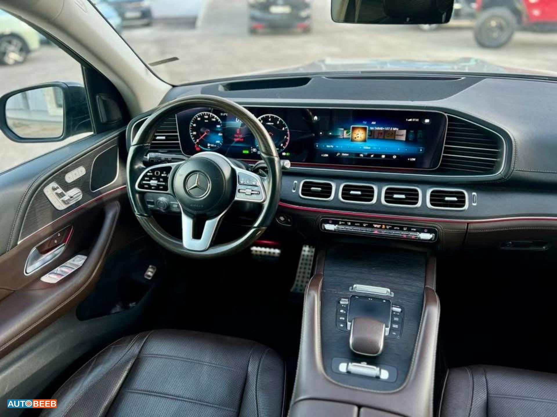 Mercedes Benz GLS450 2021