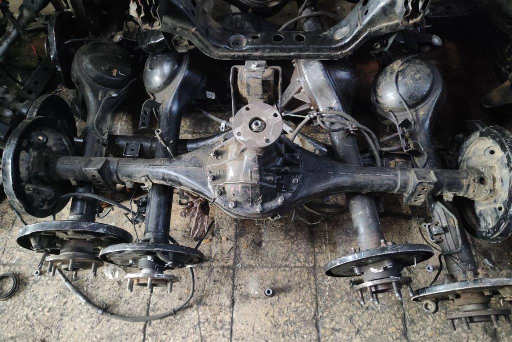  Mechanics  Mitsubishi L200