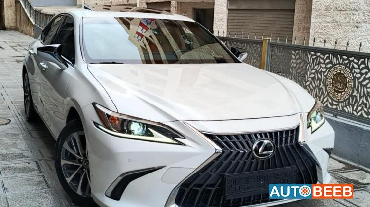 Lexus ES300 2023