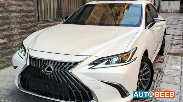 Lexus ES300 2023