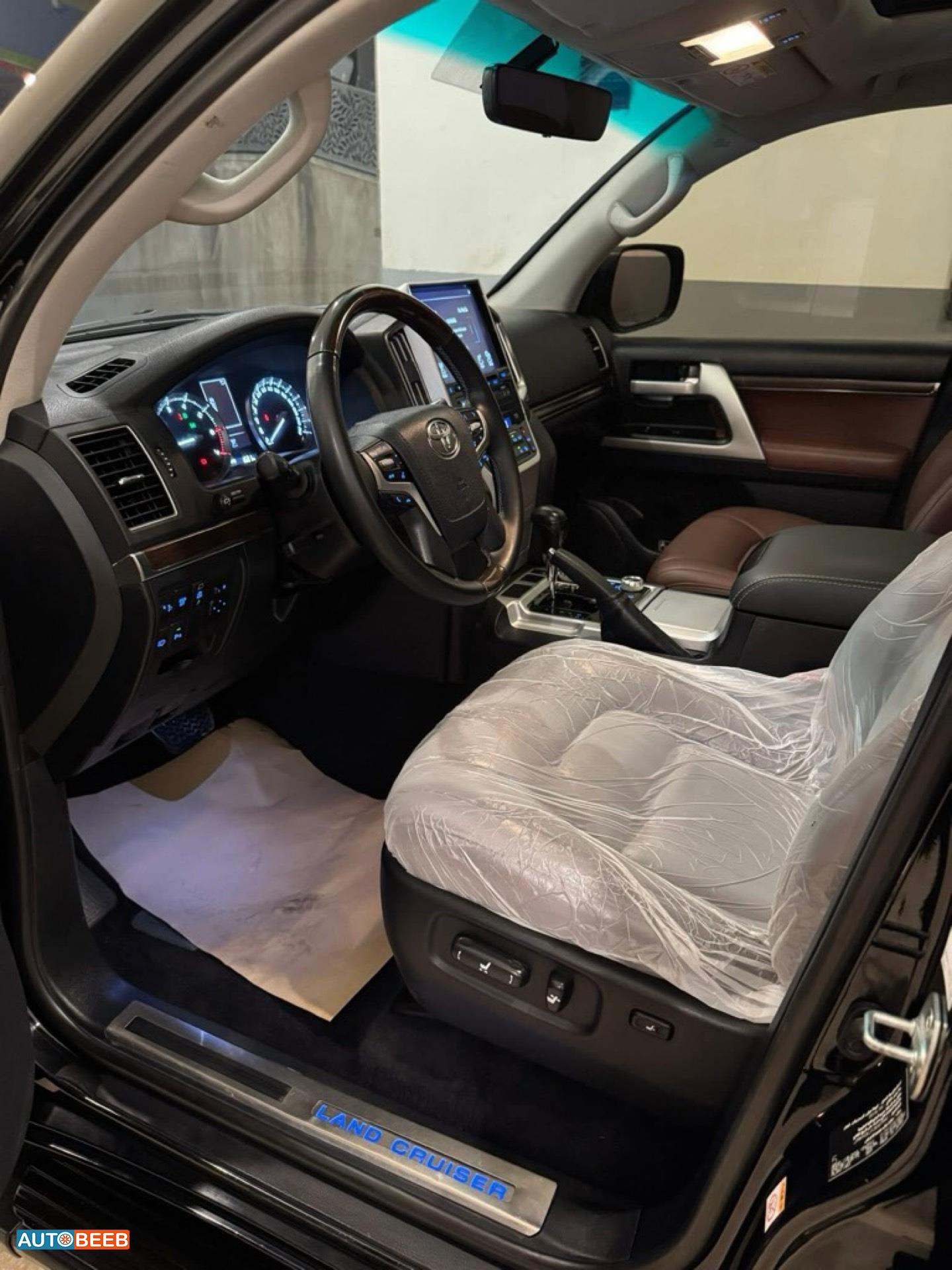 Toyota Land Cruiser 2018