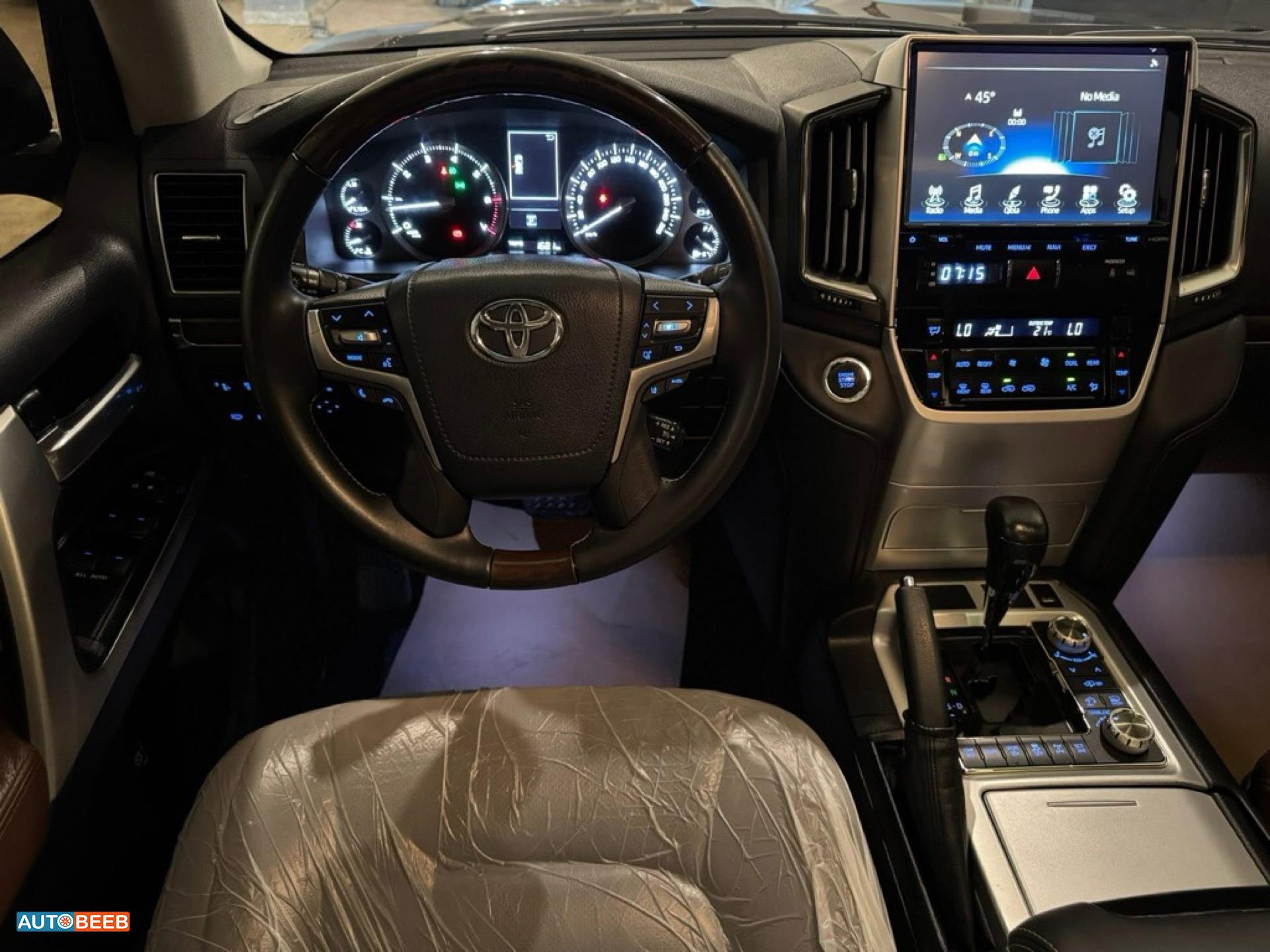 Toyota Land Cruiser 2018