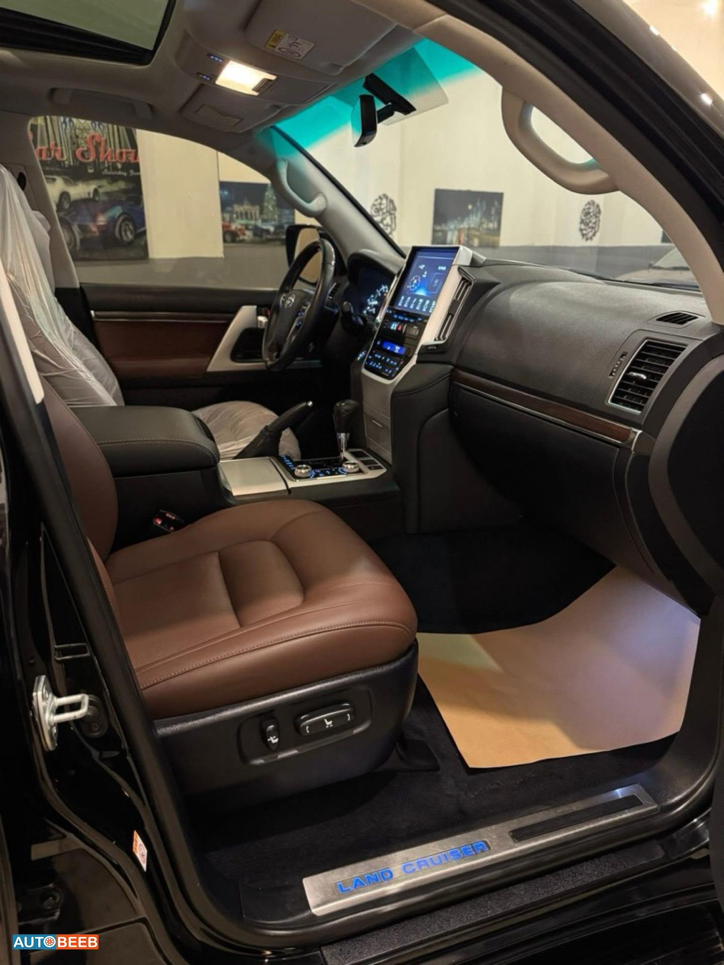 Toyota Land Cruiser 2018