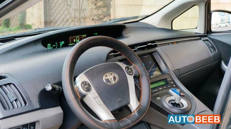 Toyota Prius 2011