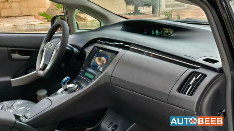 Toyota Prius 2011