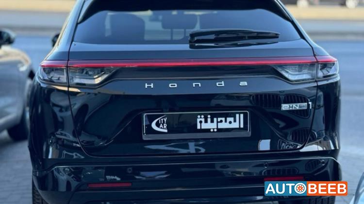هوندا e:NS1 2023