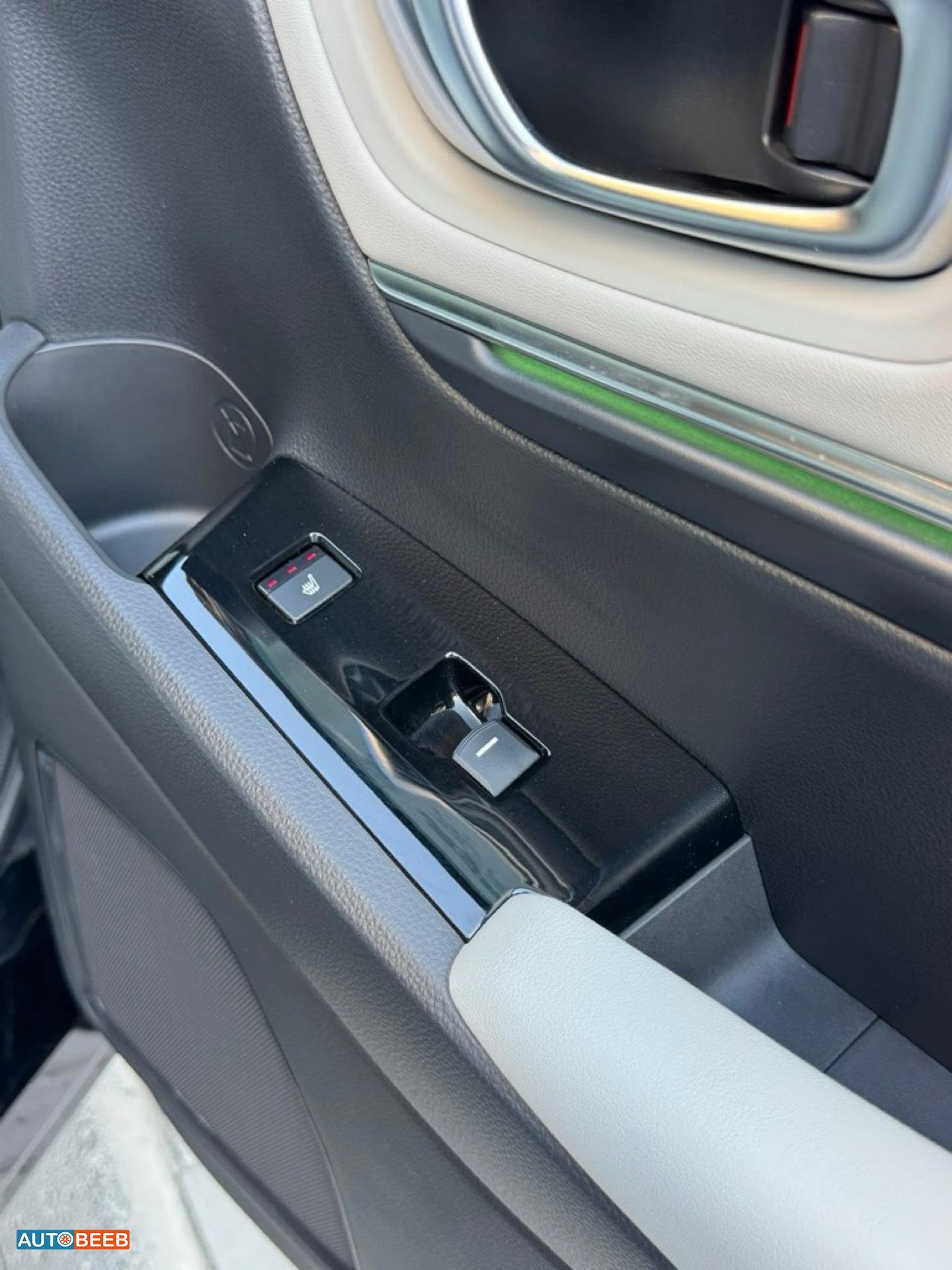 هوندا e:NS1 2023