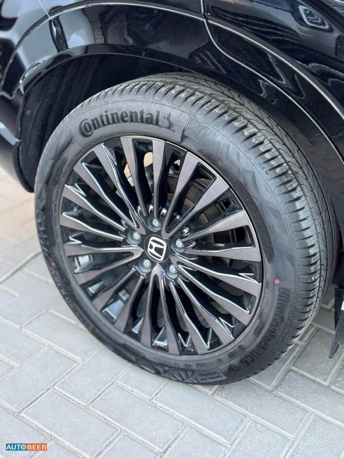 هوندا e:NS1 2023