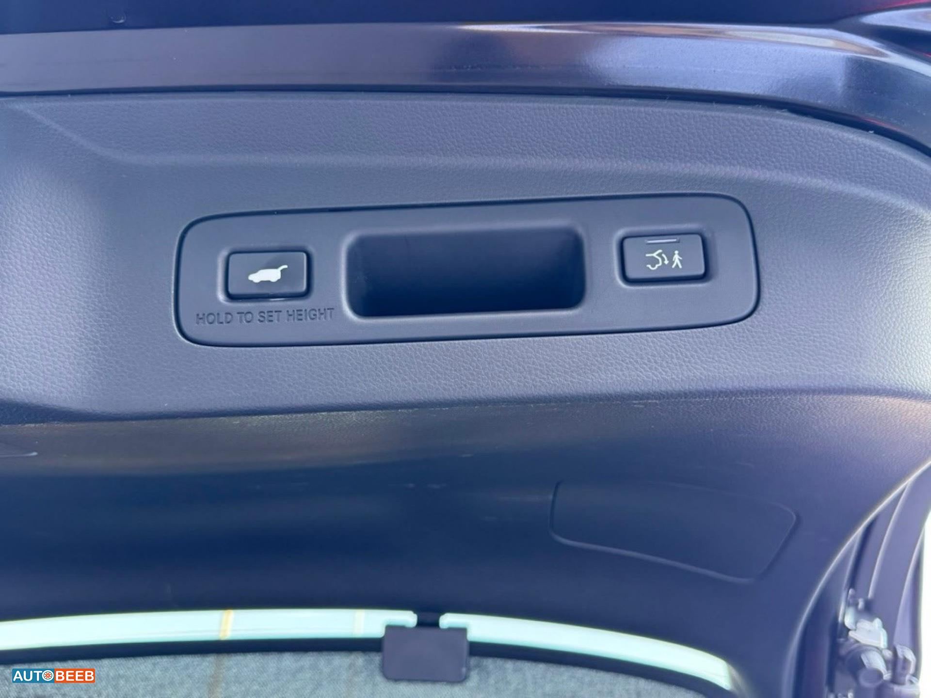 هوندا e:NS1 2023