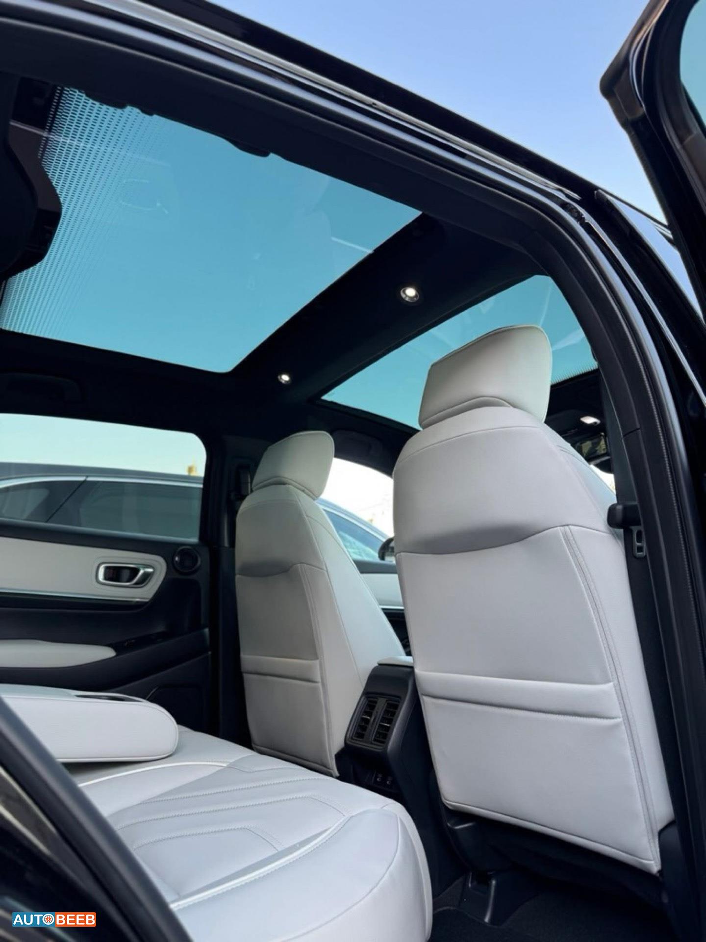 هوندا e:NS1 2023