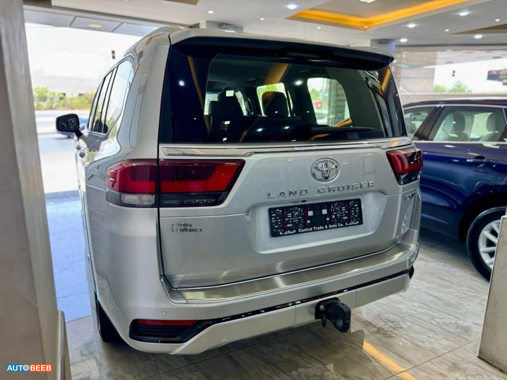 Toyota Land Cruiser 2024