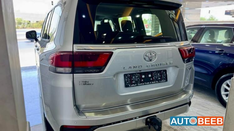 Toyota Land Cruiser 2024