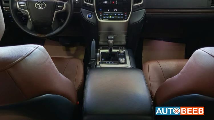 Toyota Land Cruiser 2018