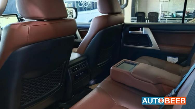 Toyota Land Cruiser 2018