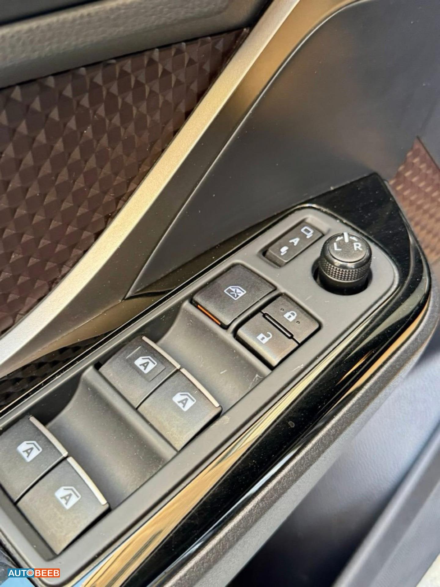 تويوتا CHR 2018