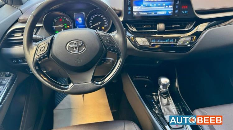 تويوتا CHR 2018