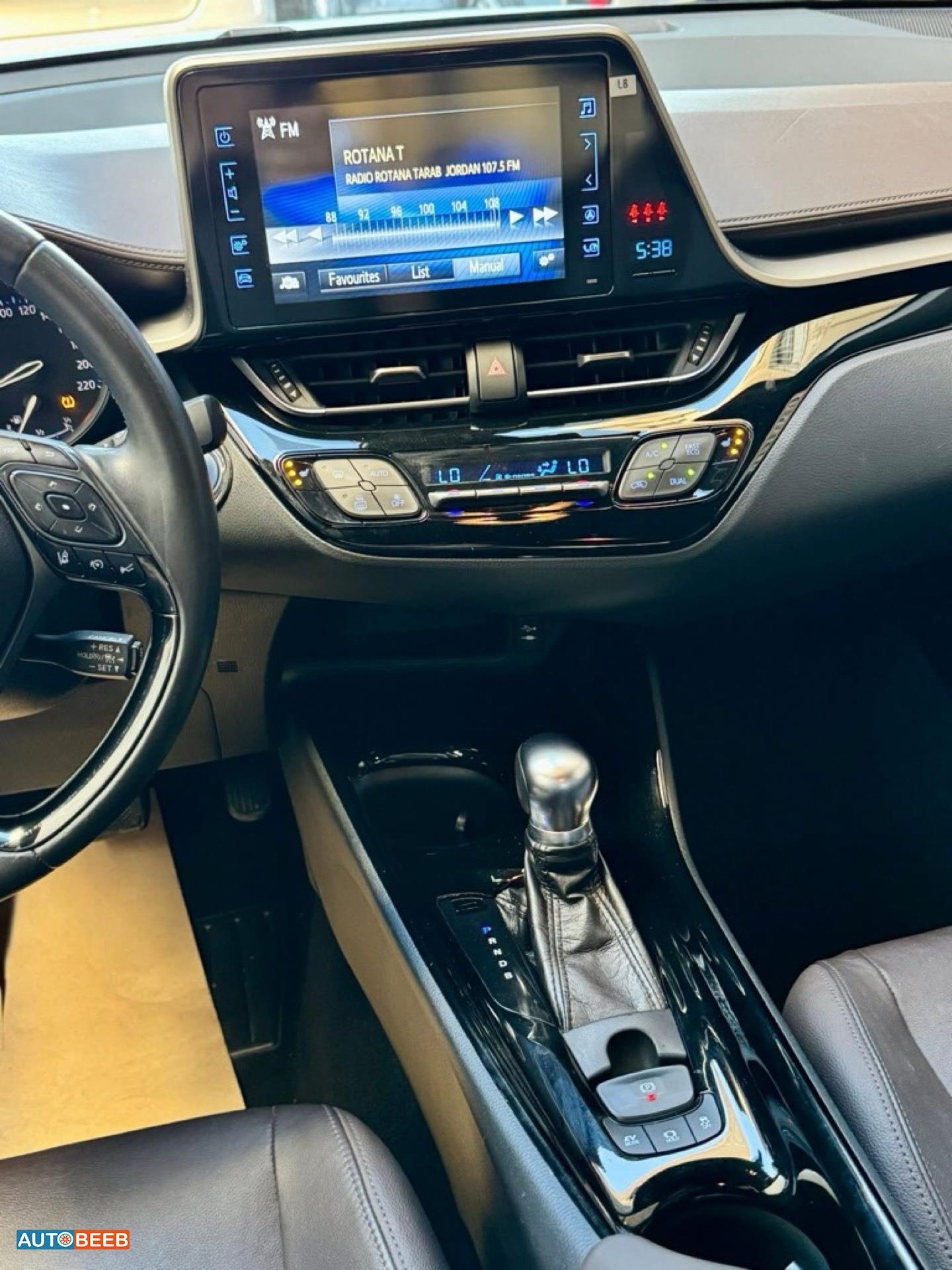 تويوتا CHR 2018