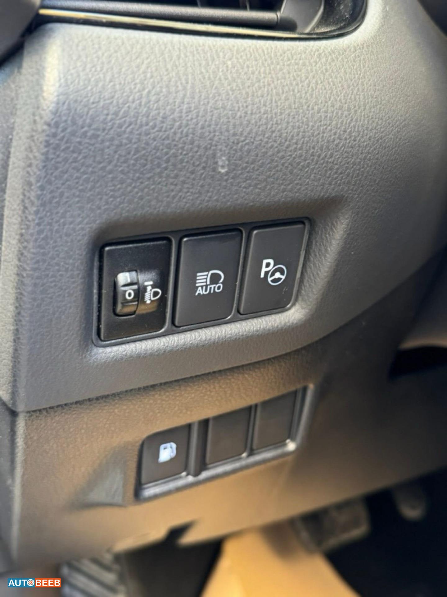 تويوتا CHR 2018