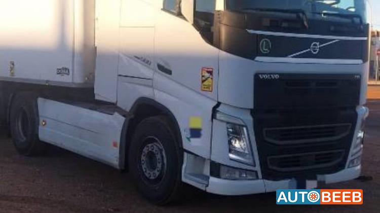 Tractor Unit Volvo 2017