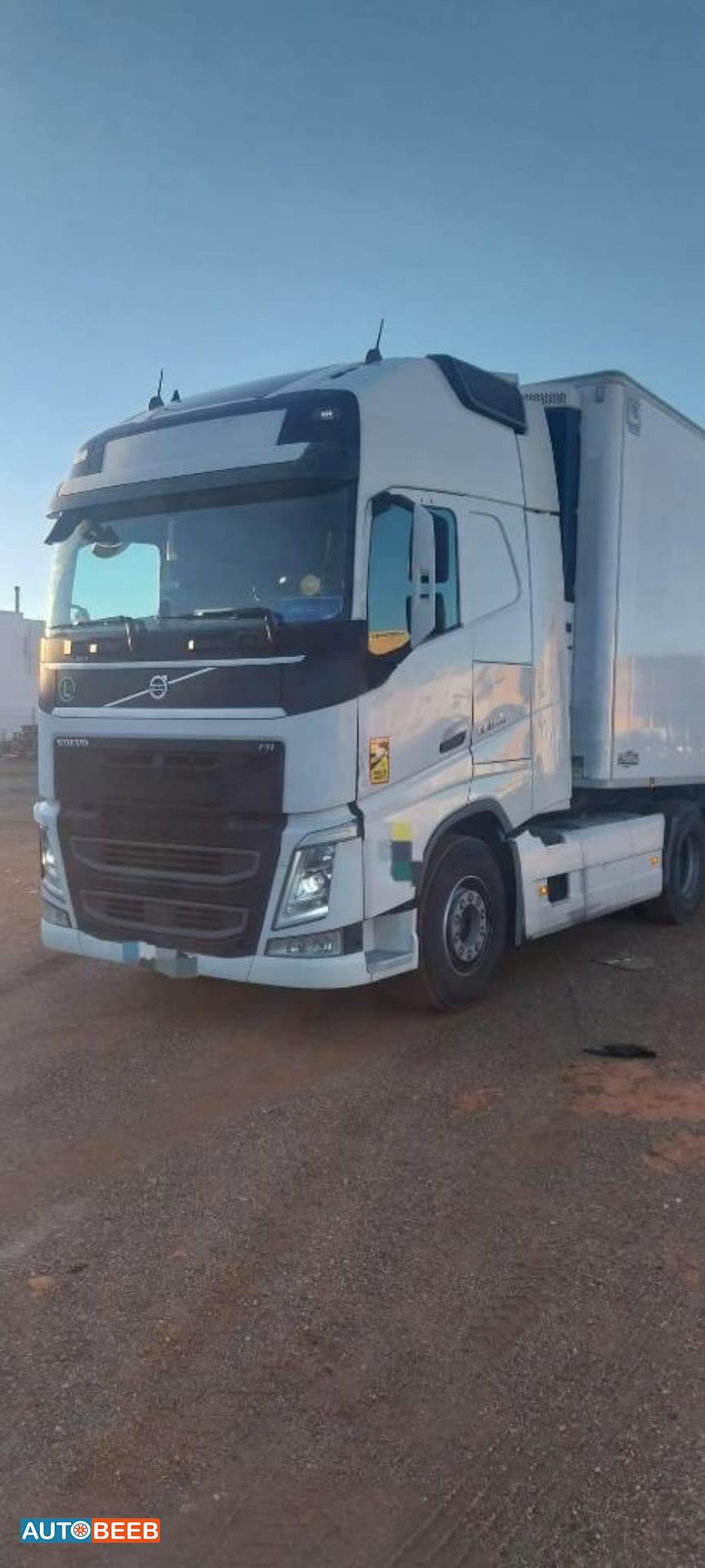 Tractor Unit Volvo 2017