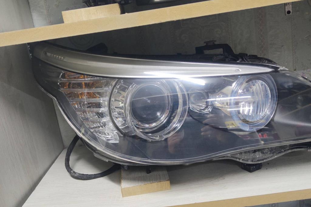 ضوء امامي يمين شمال بي ام دبليو m5 e60 2008 2009 2010