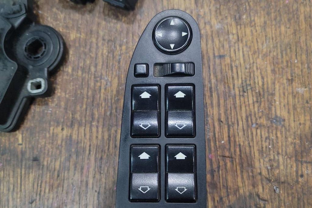 مجمع كبسات شباك بي ام دبليو E36 1996 1997 1998 1999 2000 2001 2002 