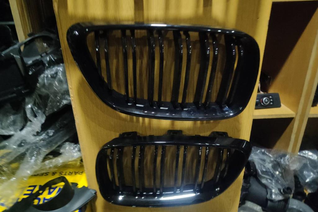 Body  Grilles BMW 225