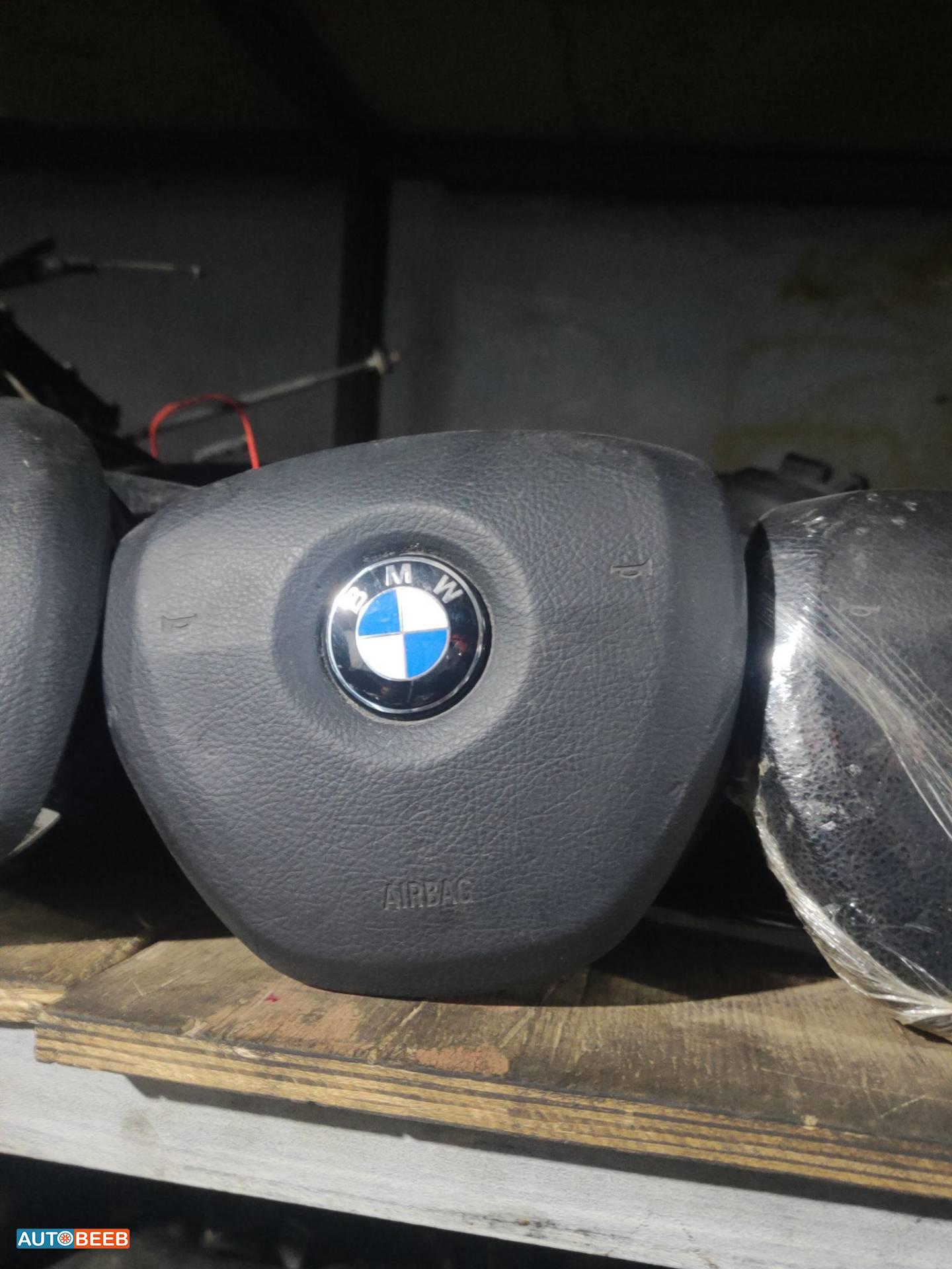 Cabin  Steering Wheel BMW 520