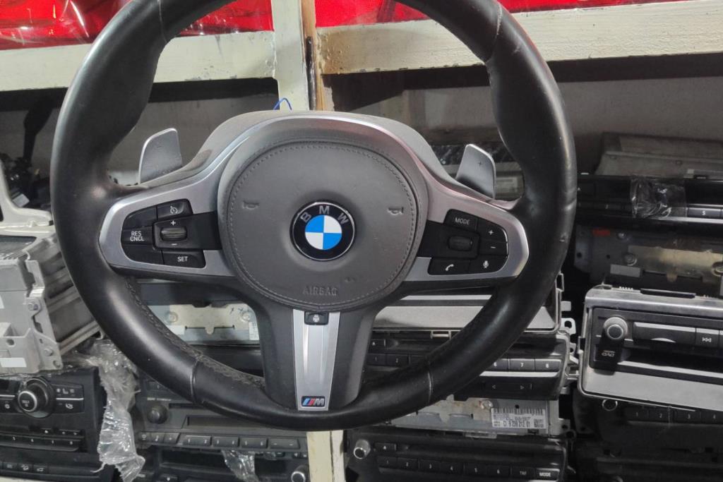Cabin  Steering Wheel BMW 530