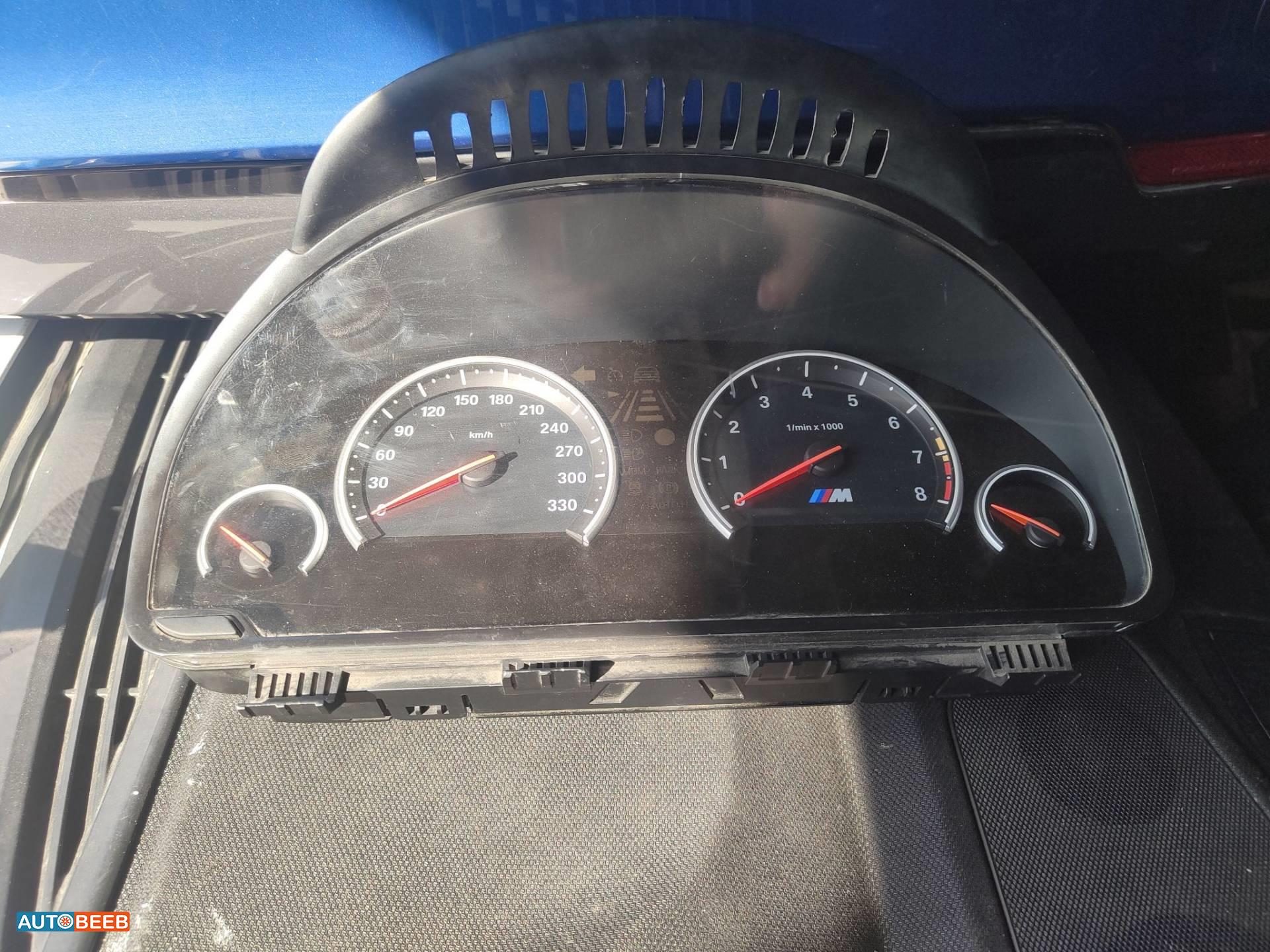 Cabin  Dashboard BMW M6