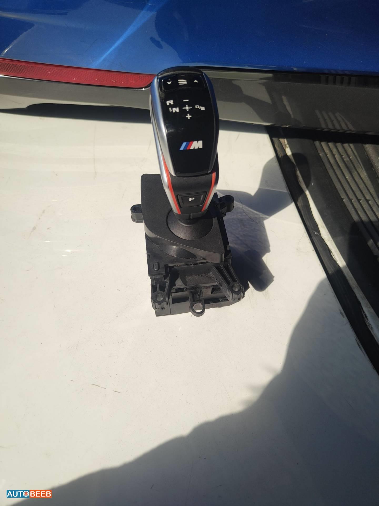 Cabin  Control buttons BMW M5