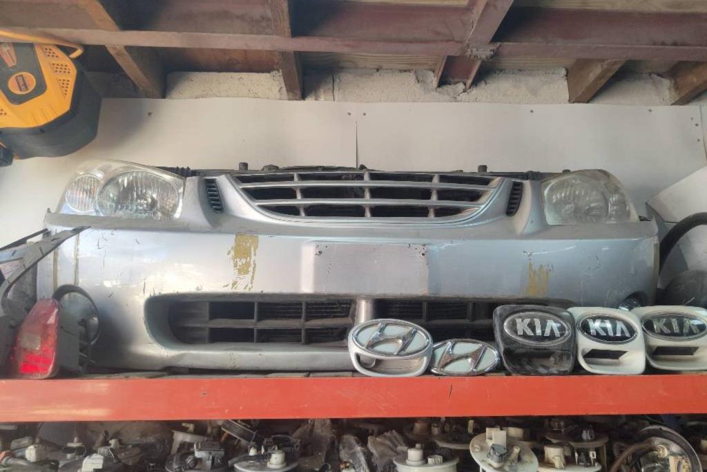 واجهة أمامية طمبون اضوية يمين شمال كيا سيراتو 2005 2006