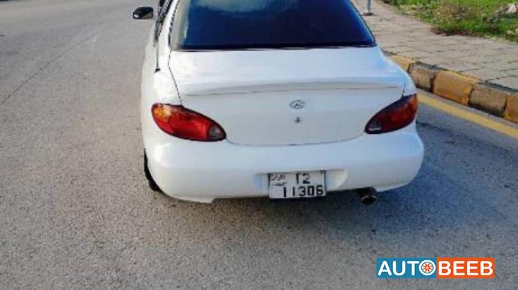 Hyundai Avante 1998