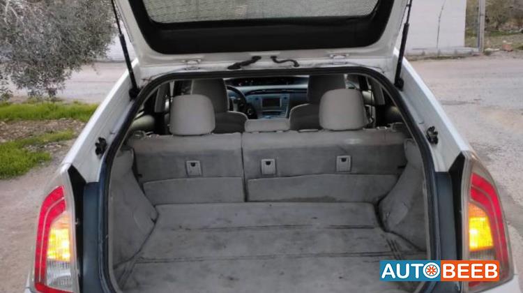 تويوتا بريوس 2012